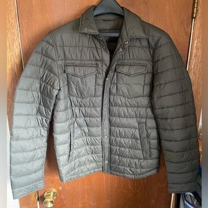 Pierre Cardin Men’s Medium Lightweight Button Up Jacket Green